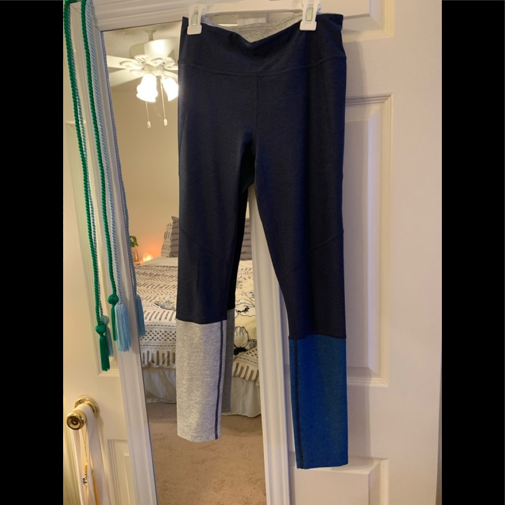 Outdoor voices warm up leggings